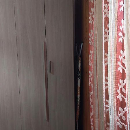 Ferienwohnung Affitti Brevi Ferrera Bilocale Ilenia 20 Minuti Da Rho Fiera E San Siro Bareggio Exterior foto